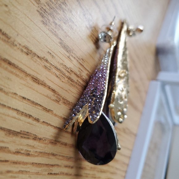 New Purple Grape and White Crystal Teardrop Goldtone Dangle Earrings - Picture 3 of 5